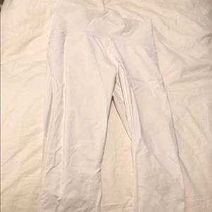 White cropped LuluLemon Leggings